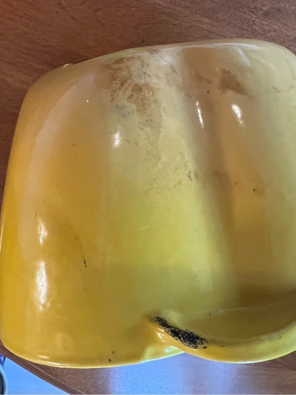 Le Creuset Yellow Bell Pepper Stoneware Cocotte 2.25 Qt cast iron